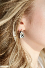 Load image into Gallery viewer, High Tide Earrings
