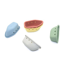 Load image into Gallery viewer, Noüka Stacking Boat Bath Toys
