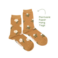 Load image into Gallery viewer, Women&#39;s Mismatched Crew Socks (more)
