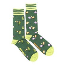 Load image into Gallery viewer, Men&#39;s Mismatched Crew Socks (more)
