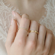 Load image into Gallery viewer, Everly Knot Band
