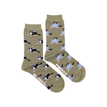 Load image into Gallery viewer, Women&#39;s Mismatched Crew Socks (more)
