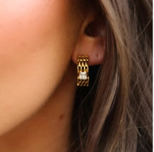 Load image into Gallery viewer, Khloe Chain Hoops
