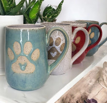 Load image into Gallery viewer, Heart Print Mug
