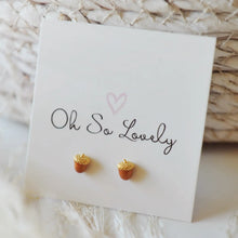 Load image into Gallery viewer, Earrings by 'Oh So Lovely'
