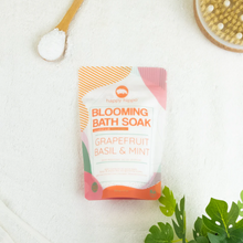 Load image into Gallery viewer, Blooming Bath Soak
