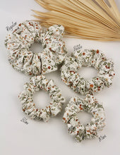 Load image into Gallery viewer, Ellea Scrunchies (Petite)
