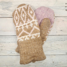 Load image into Gallery viewer, Sweater Mittens (Large)
