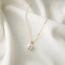 Load image into Gallery viewer, Hunter &amp; Trove Necklaces
