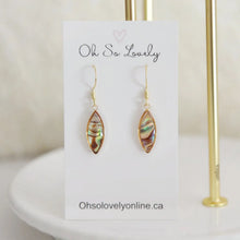 Load image into Gallery viewer, Earrings by 'Oh So Lovely'
