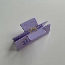 Load image into Gallery viewer, Kylie Summer Claw Clip (Large) (STORE)
