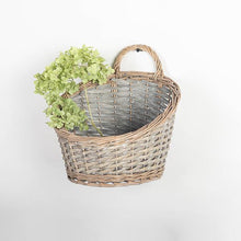 Load image into Gallery viewer, Round Willow Baskets
