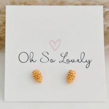 Load image into Gallery viewer, Earrings by 'Oh So Lovely'
