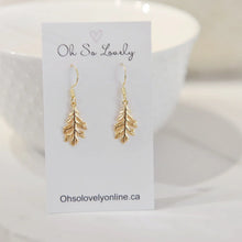 Load image into Gallery viewer, Earrings by 'Oh So Lovely'
