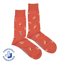 Load image into Gallery viewer, Men's Mismatched Crew Socks (more)
