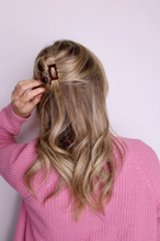 Load image into Gallery viewer, Tiny Claw Clip
