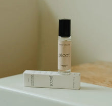 Load image into Gallery viewer, Picot Honey Tobacco Fragrance Roller
