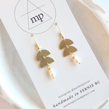 Load image into Gallery viewer, Maiden Perras Gemstone Dangles (Assorted Gold)

