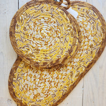 Load image into Gallery viewer, Fabric Trivet Set  (3-Piece )
