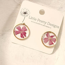 Load image into Gallery viewer, Pressed Floral Earrings
