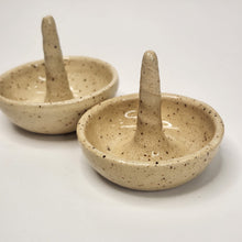 Load image into Gallery viewer, Pottery by Wildflower Colour &amp; Clay
