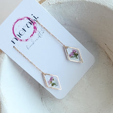 Load image into Gallery viewer, Meraki Crush Floral Dangles
