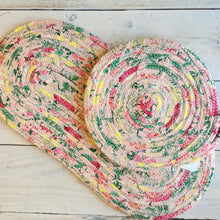 Load image into Gallery viewer, Fabric Trivet Set  (3-Piece )
