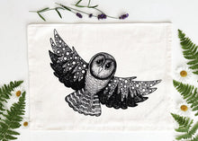 Load image into Gallery viewer, Tea Towel (Your Green Kitchen)
