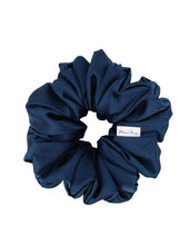 Load image into Gallery viewer, Ellea Scrunchie (XL / Extra Fluffy)
