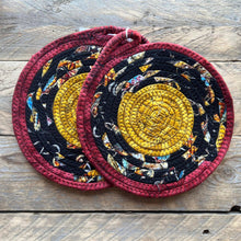 Load image into Gallery viewer, Fabric Trivet Set  (2-Piece )
