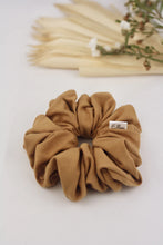Load image into Gallery viewer, Ellea Scrunchie (Extra Fluffy)
