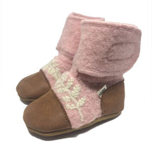 Load image into Gallery viewer, Nooks Wool Rainbow Booties
