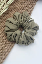 Load image into Gallery viewer, Ellea Scrunchie (Extra Fluffy)
